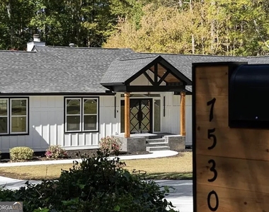 7530 Spalding Lane - Photo Thumbnail 3
