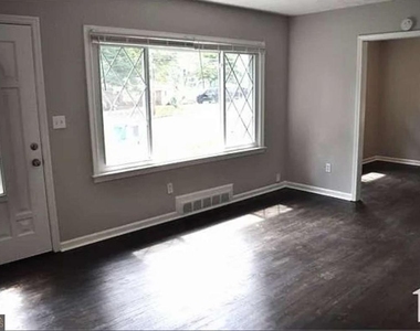 2113 Seavey Drive - Photo Thumbnail 1