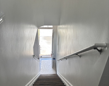 3859 Shenfield Drive - Photo Thumbnail 4