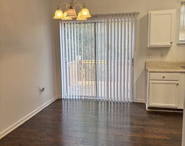 3859 Shenfield Drive - Photo Thumbnail 2