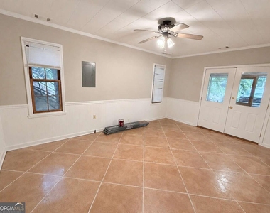 3945 Fraser Circle - Photo Thumbnail 9