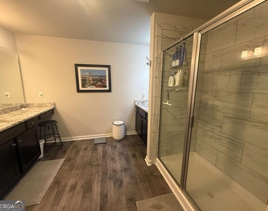 5639 Parkview Lane - Photo Thumbnail 6