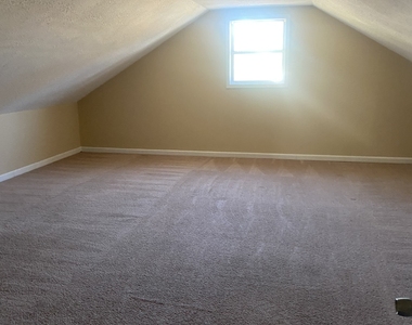 218 Benton Fields - Photo Thumbnail 10