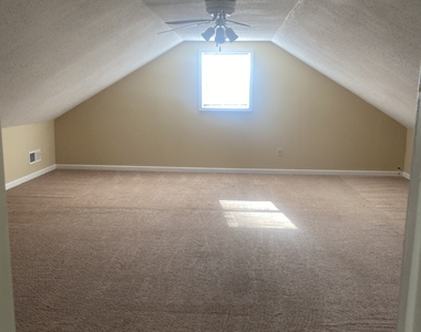 218 Benton Fields - Photo Thumbnail 6