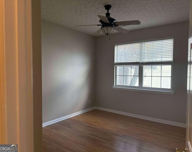 128 Windcroft Lane Nw - Photo Thumbnail 9