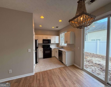 128 Windcroft Lane Nw - Photo Thumbnail 5