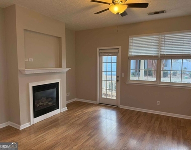 128 Windcroft Lane Nw - Photo Thumbnail 3