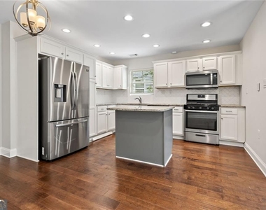2952 Palm Drive - Photo Thumbnail 1