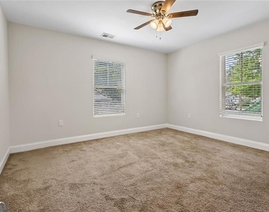 2952 Palm Drive - Photo Thumbnail 21
