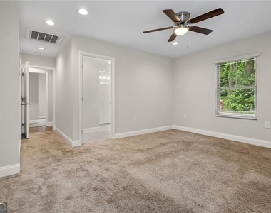 2952 Palm Drive - Photo Thumbnail 19