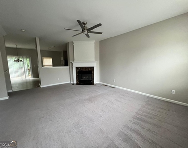 6877 Slate Stone Way Se - Photo Thumbnail 10
