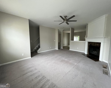 6877 Slate Stone Way Se - Photo Thumbnail 11