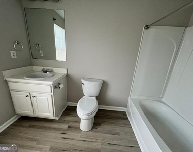 6877 Slate Stone Way Se - Photo Thumbnail 16