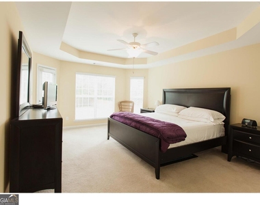 235 Turnbridge Circle - Photo Thumbnail 4