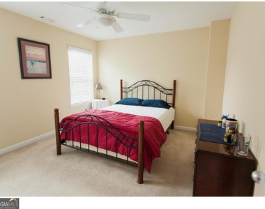 235 Turnbridge Circle - Photo Thumbnail 9