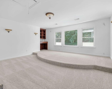 1475 Boomer Circle - Photo Thumbnail 40