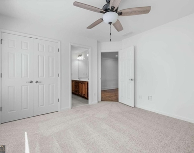 1475 Boomer Circle - Photo Thumbnail 32