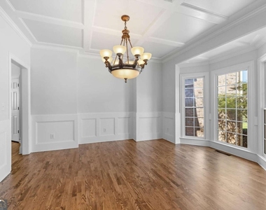 1475 Boomer Circle - Photo Thumbnail 8
