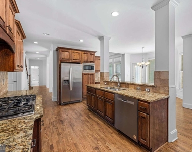 1475 Boomer Circle - Photo Thumbnail 13