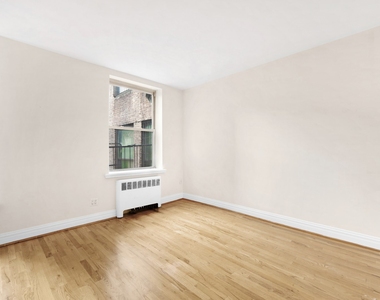122 East 27th Street 4C - Photo Thumbnail 1
