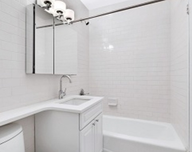 East 24th Street By 3rd Avenue - Photo Thumbnail 5