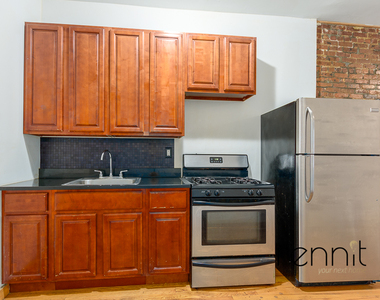 319 Jefferson Street - Photo Thumbnail 3