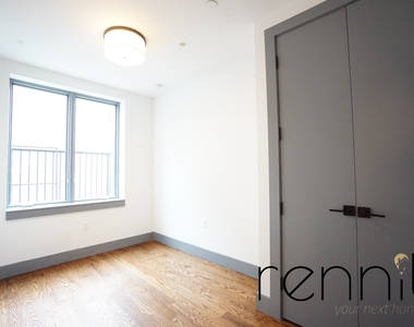 1014 Carroll Street - Photo Thumbnail 12