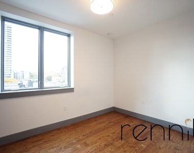 1014 Carroll Street - Photo Thumbnail 6