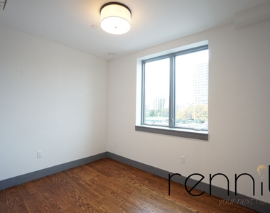 1014 Carroll Street - Photo Thumbnail 4
