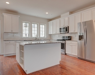 15 Braeburn Ct - Photo Thumbnail 1