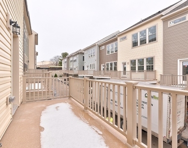 15 Braeburn Ct - Photo Thumbnail 17
