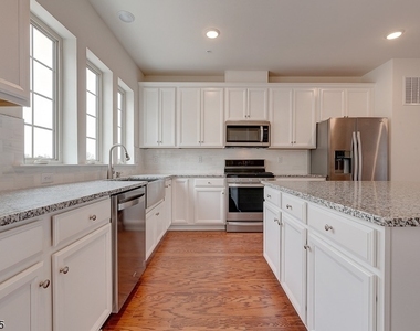 15 Braeburn Ct - Photo Thumbnail 3
