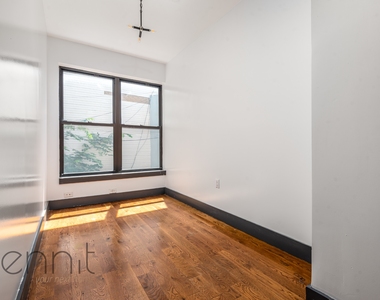 174 Knickerbocker Avenue - Photo Thumbnail 10