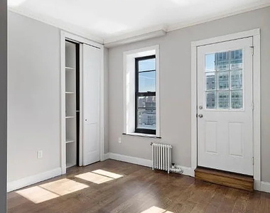 326 West 100th Street - Photo Thumbnail 17