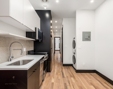 127 Thames Street - Photo Thumbnail 1