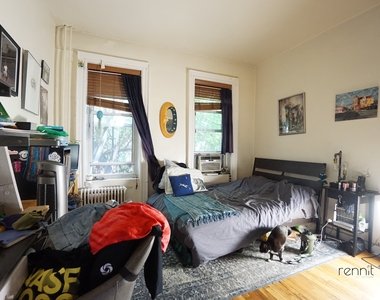1354 Willoughby Avenue - Photo Thumbnail 8