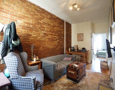 1354 Willoughby Avenue - Photo Thumbnail 2