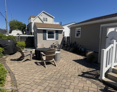 128 San Fernando Drive - Photo Thumbnail 12