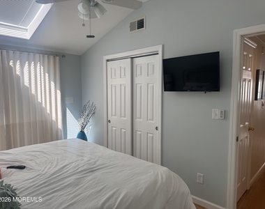 128 San Fernando Drive - Photo Thumbnail 4