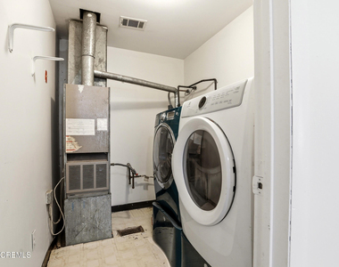 1305 Marshall Street - Photo Thumbnail 15