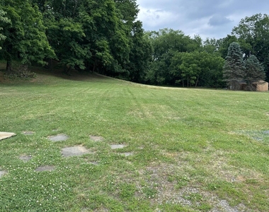 164 Everett Road - Photo Thumbnail 4