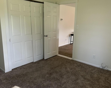 164 Everett Road - Photo Thumbnail 15