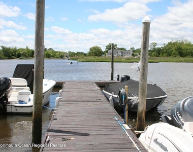 57 Bridgewaters Drive - Photo Thumbnail 14