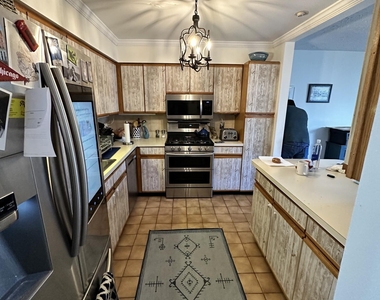 57 Bridgewaters Drive - Photo Thumbnail 8