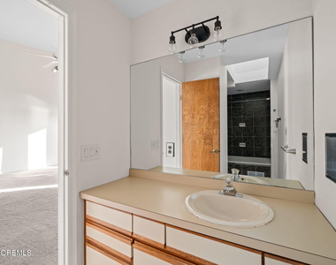 57 Bridgewaters Drive - Photo Thumbnail 36
