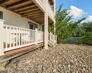 57 Bridgewaters Drive - Photo Thumbnail 20