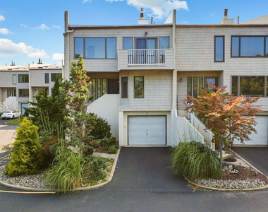 57 Bridgewaters Drive - Photo Thumbnail 5