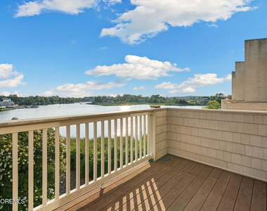 57 Bridgewaters Drive - Photo Thumbnail 37