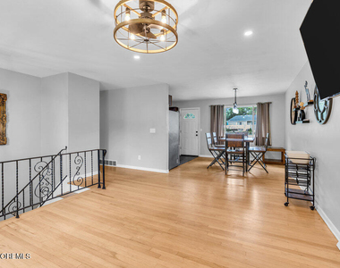 624 Fort Plains Road - Photo Thumbnail 3