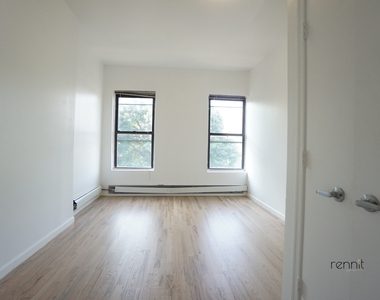 744 Myrtle Avenue - Photo Thumbnail 8